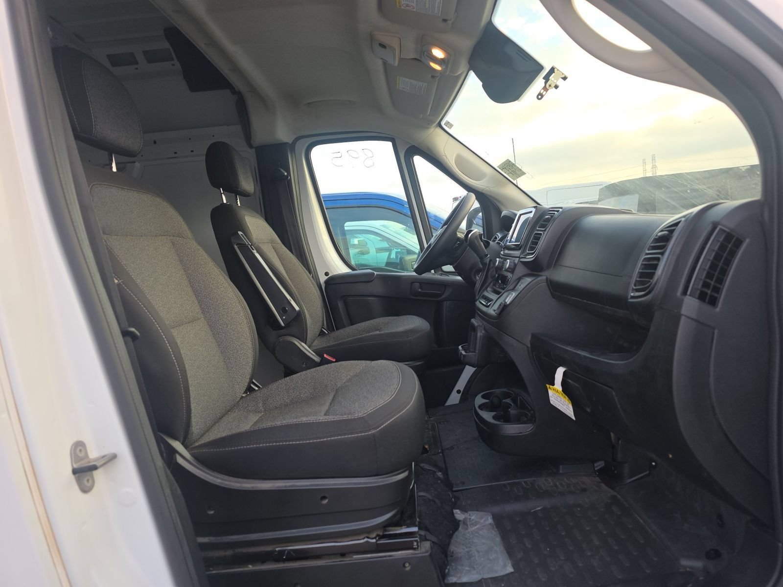 Used 2025 RAM ProMaster 2500 FWD image 6