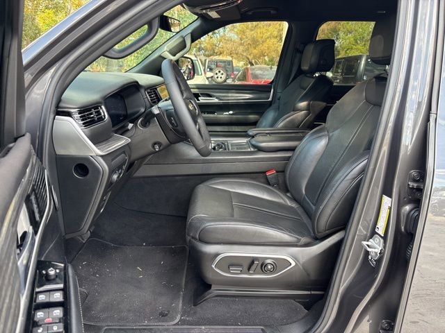 Used 2022 Jeep Wagoneer Series III image 5