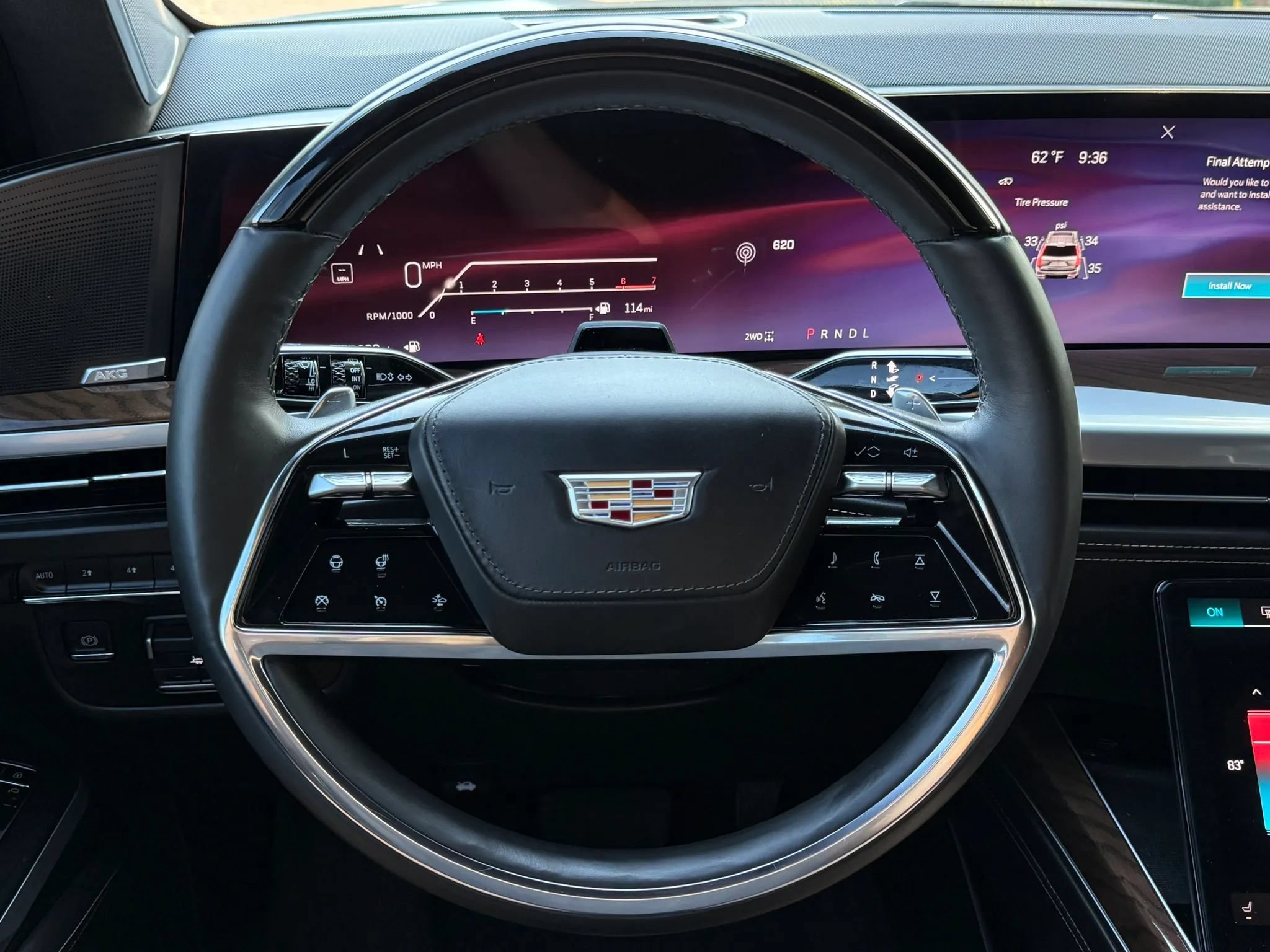 Used 2026 Cadillac Escalade ESV Platinum Sport w/ LPO, ONYX Package AWD/4WD image 11