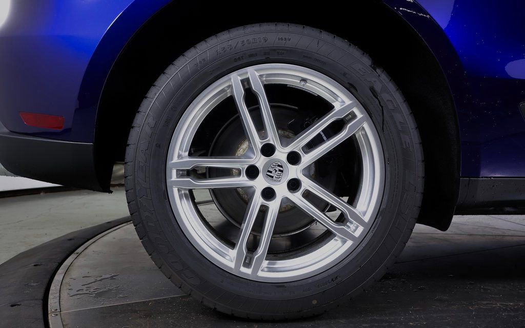 Used 2025 Porsche Macan image 22