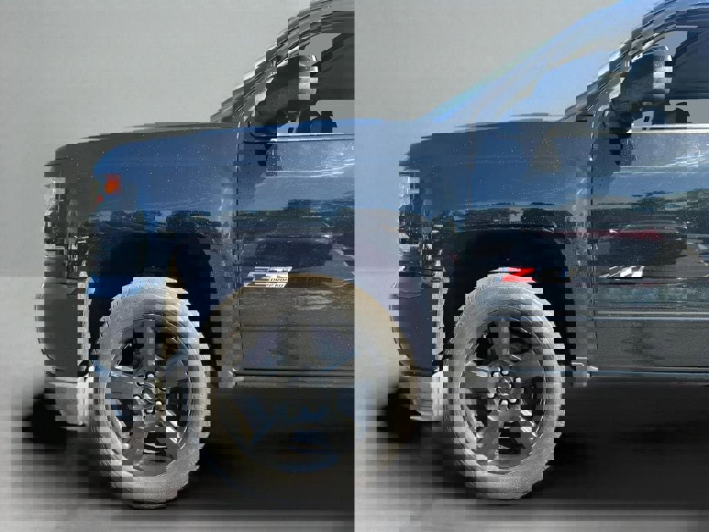 Used 2018 Chevrolet Silverado 1500 LTZ Z71 w/ Realtree Edition image 27