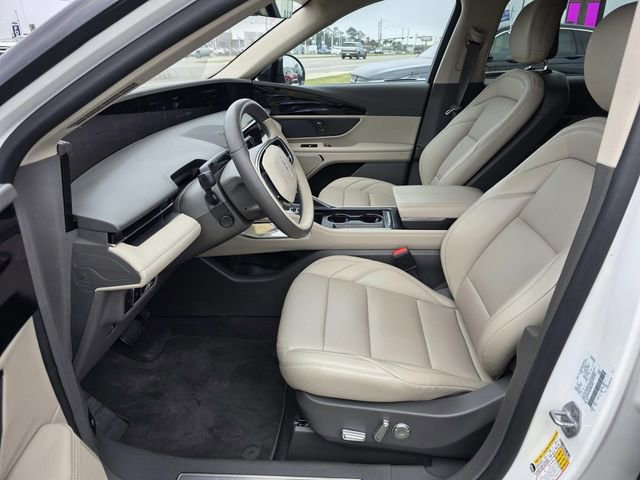 Certified 2025 Lincoln Nautilus Premier image 8