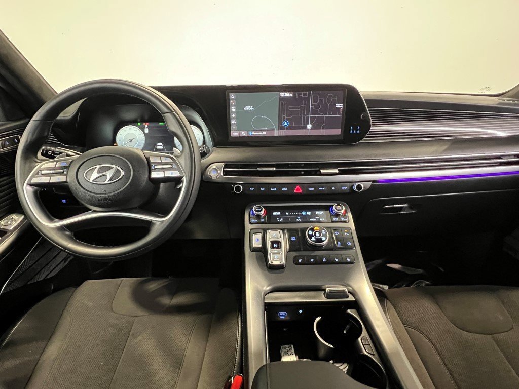 Used 2024 Hyundai Palisade Calligraphy image 18