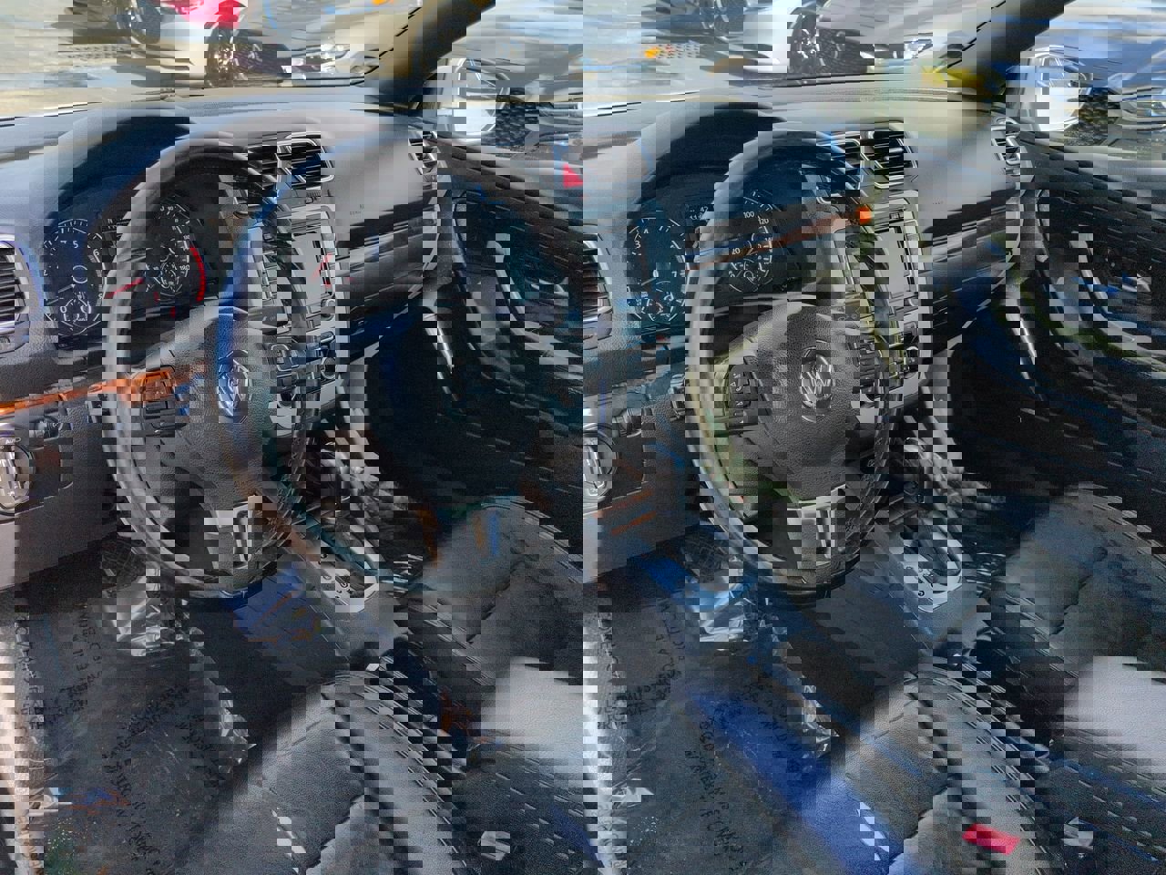 Used 2012 Volkswagen Eos Executive image 16