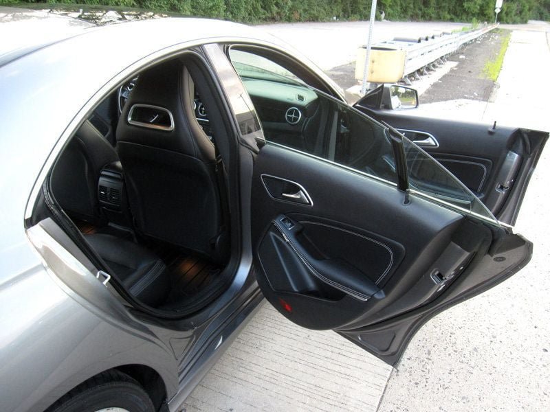 Used 2018 Mercedes-Benz CLA 250 4MATIC image 25