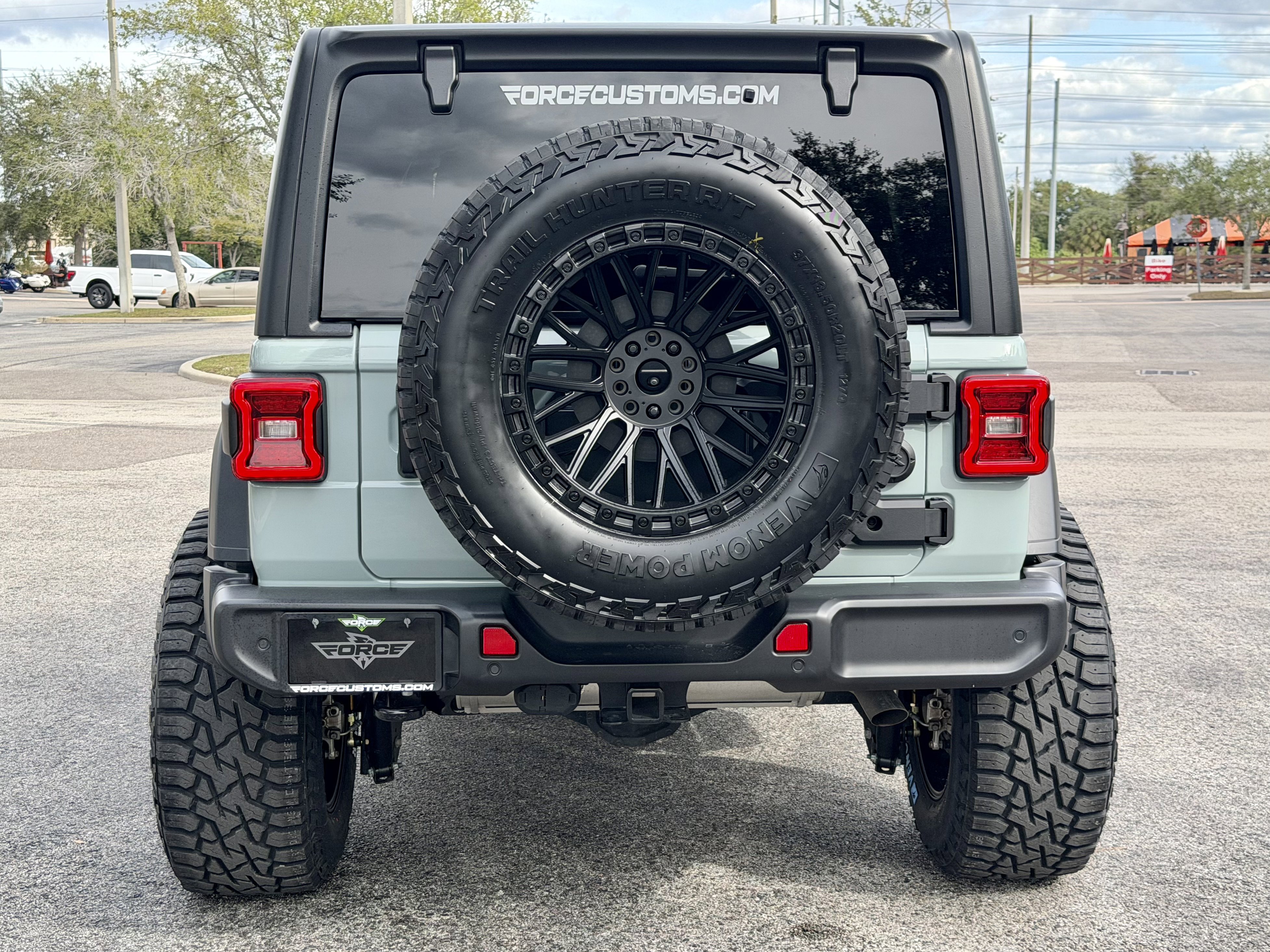 Used 2024 Jeep Wrangler Sport S image 4