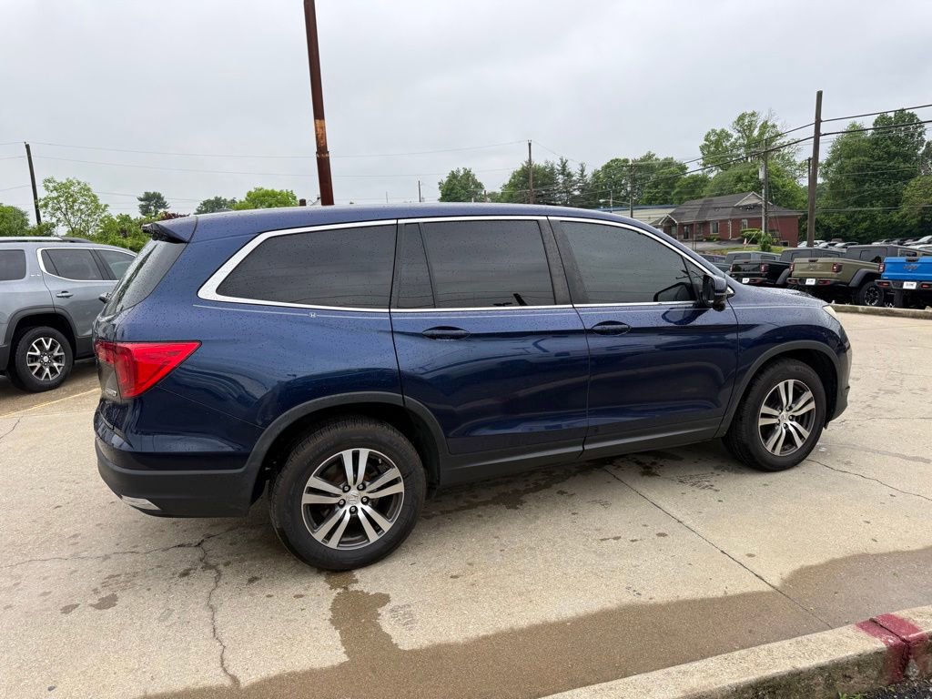 Used 2017 Honda Pilot EX image 5