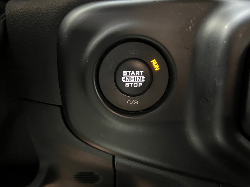 Used 2021 Jeep Gladiator Sport image 24