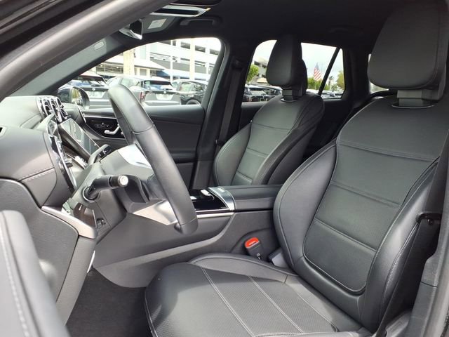 Used 2023 Mercedes-Benz GLC 300 4MATIC image 5