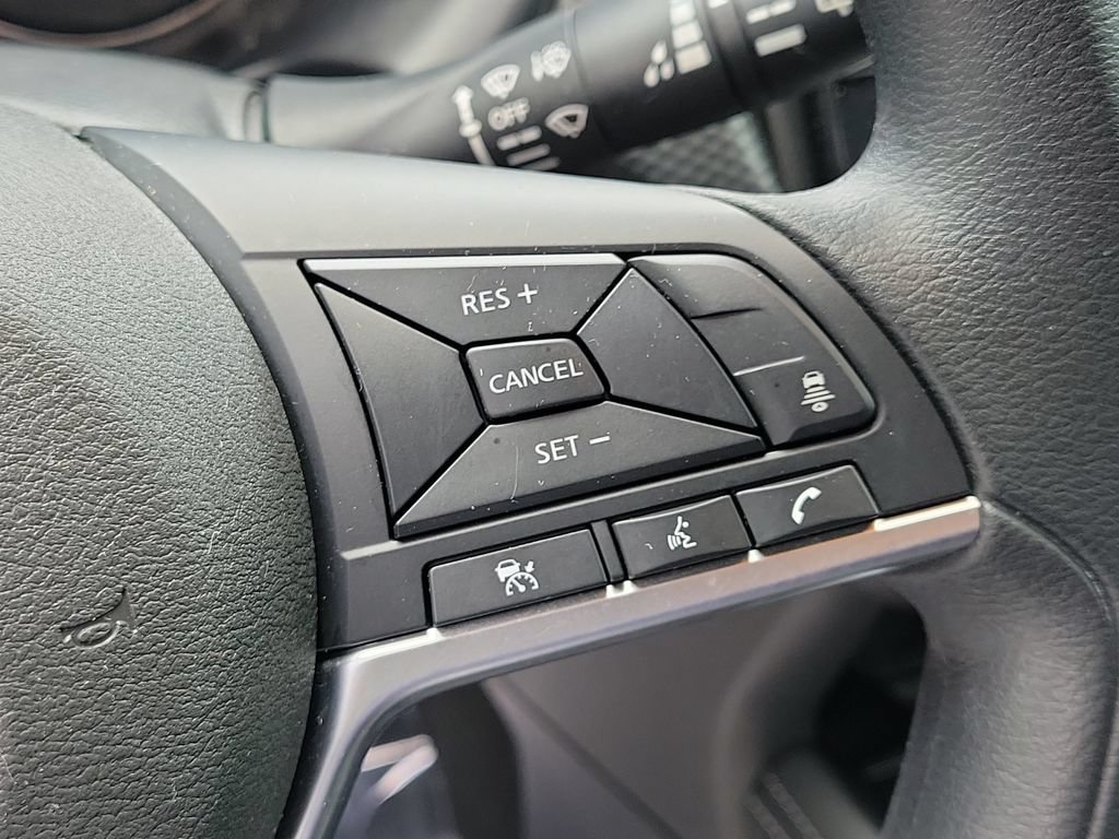 Used 2024 Nissan Kicks SV FWD image 29