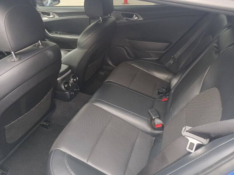 Used 2018 Kia Stinger GT RWD image 23