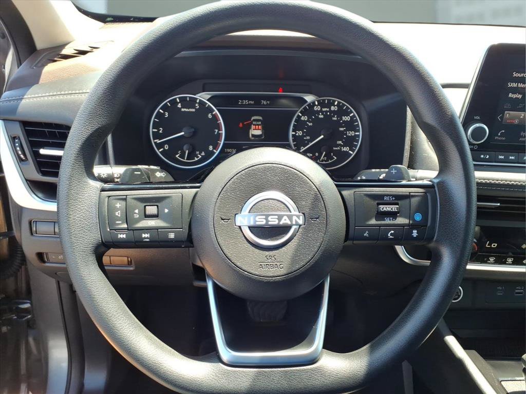 Used 2023 Nissan Rogue SV AWD/4WD image 11