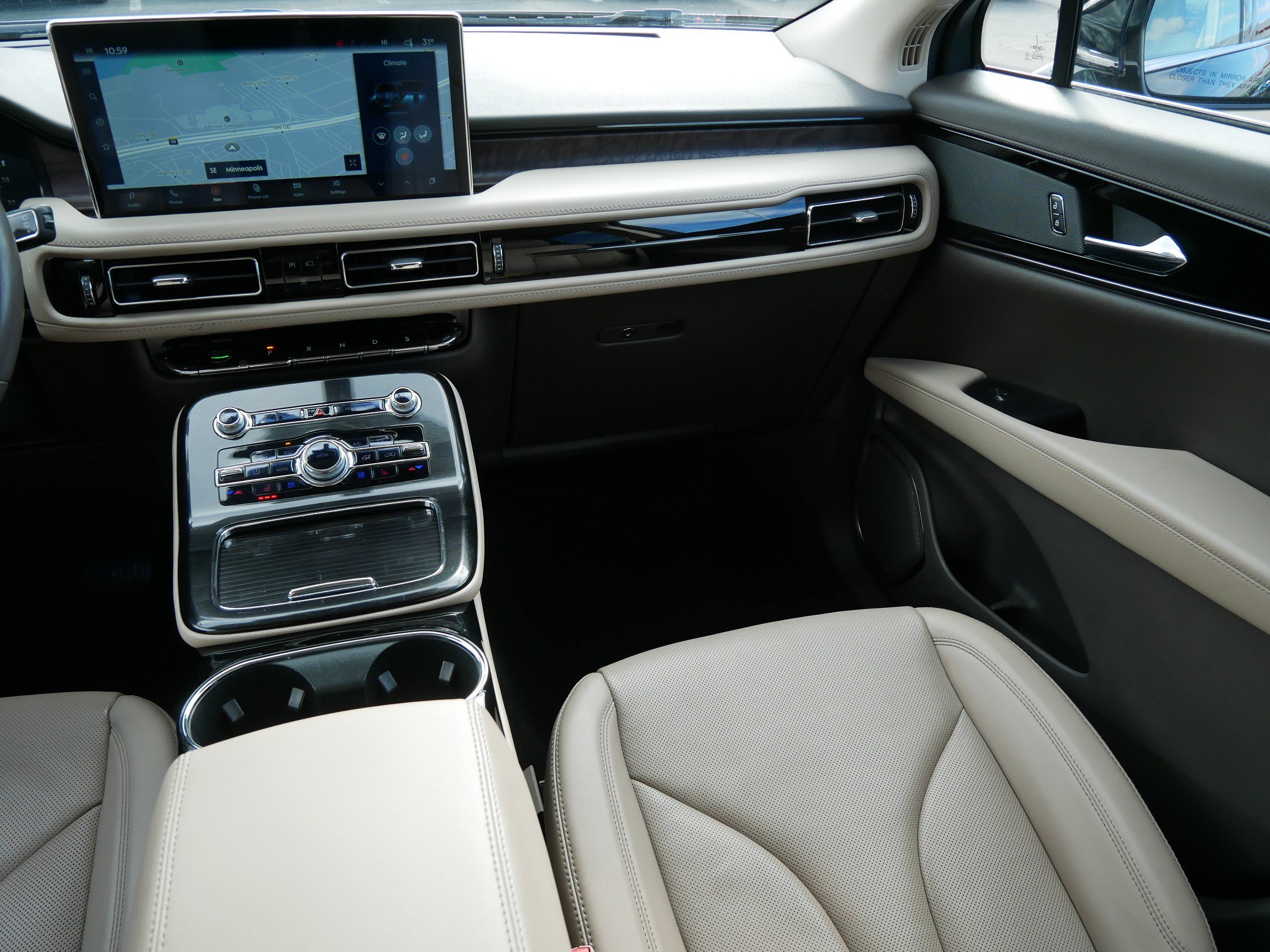 Used 2022 Lincoln Nautilus Reserve image 11