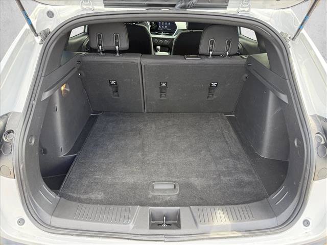Used 2024 Chevrolet Trax RS w/ Driver Confidence Package FWD image 7