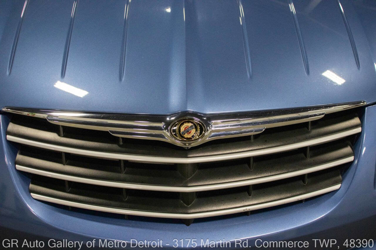 Used 2005 Chrysler Crossfire Limited image 29