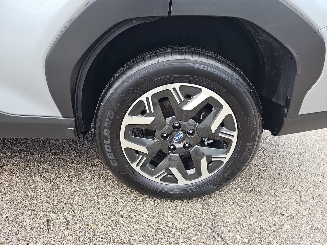 Certified 2025 Subaru Forester Premium AWD/4WD image 39