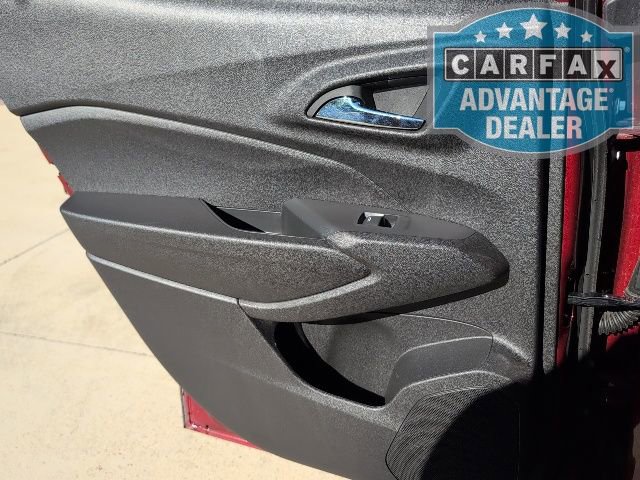 Used 2025 Chevrolet Trax LT image 8