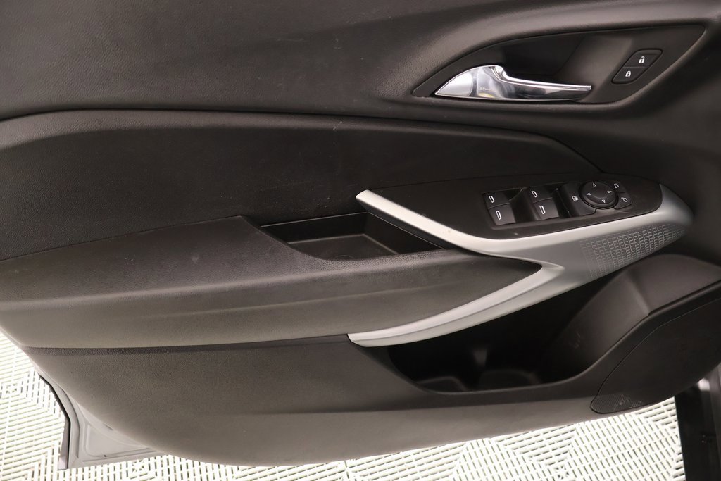 Used 2024 Chevrolet Trax LS w/ Driver Confidence Package image 14