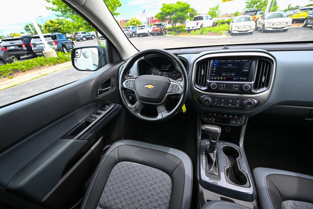 Used 2021 Chevrolet Colorado Z71 AWD/4WD image 31