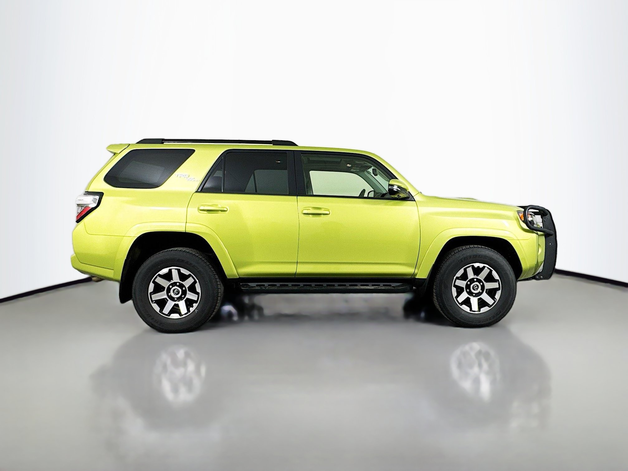 Certified 2023 Toyota 4Runner TRD Off-Road Premium w/ Off Road Premium Plus Package AWD/4WD image 8