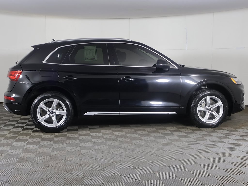 Used 2023 Audi Q5 2.0T Premium w/ Convenience Package image 19