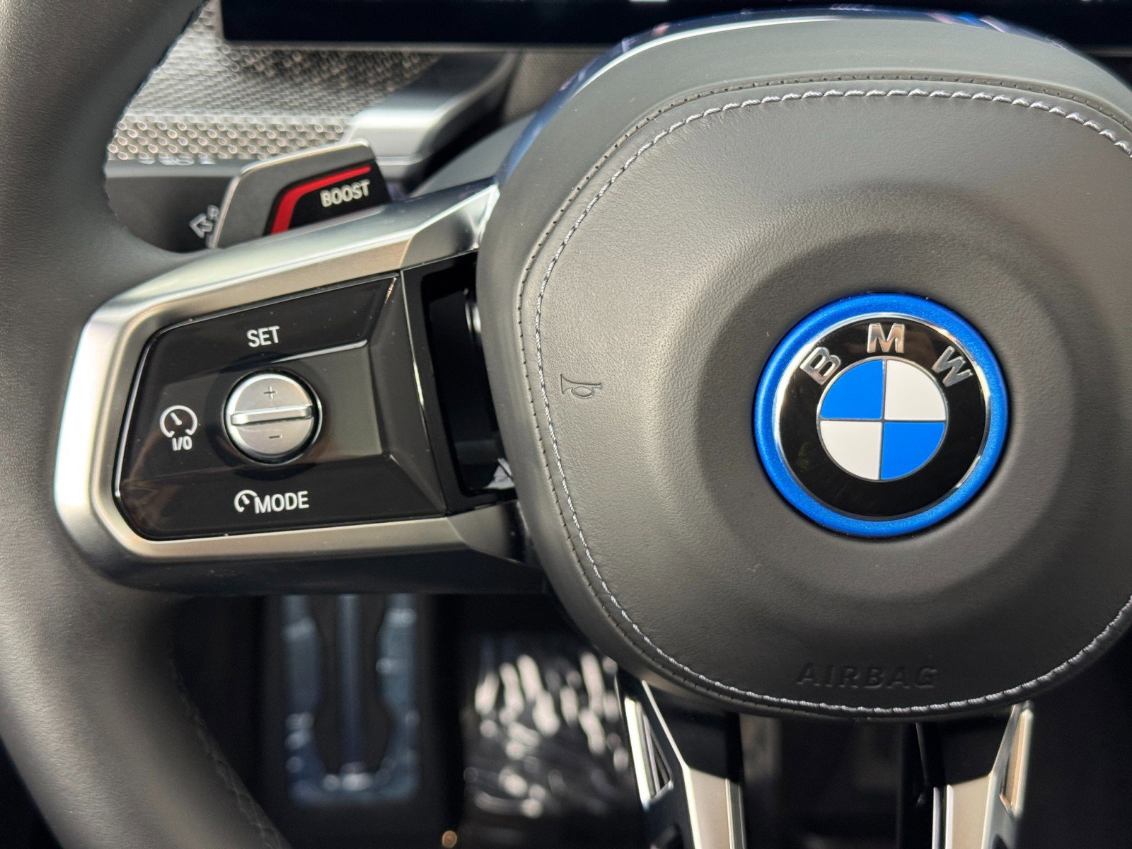 Used 2023 BMW i7 xDrive60 w/ Parking Assistance Package image 23