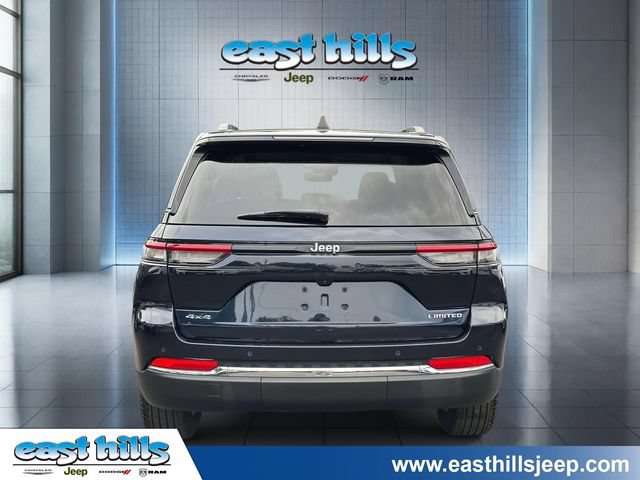 Used 2023 Jeep Grand Cherokee Limited AWD/4WD image 3