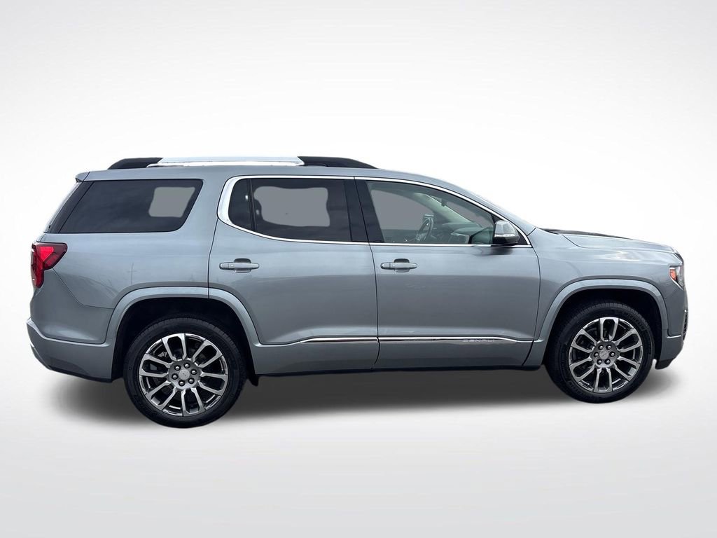 Used 2023 GMC Acadia Denali w/ Denali Ultimate Package AWD/4WD image 9