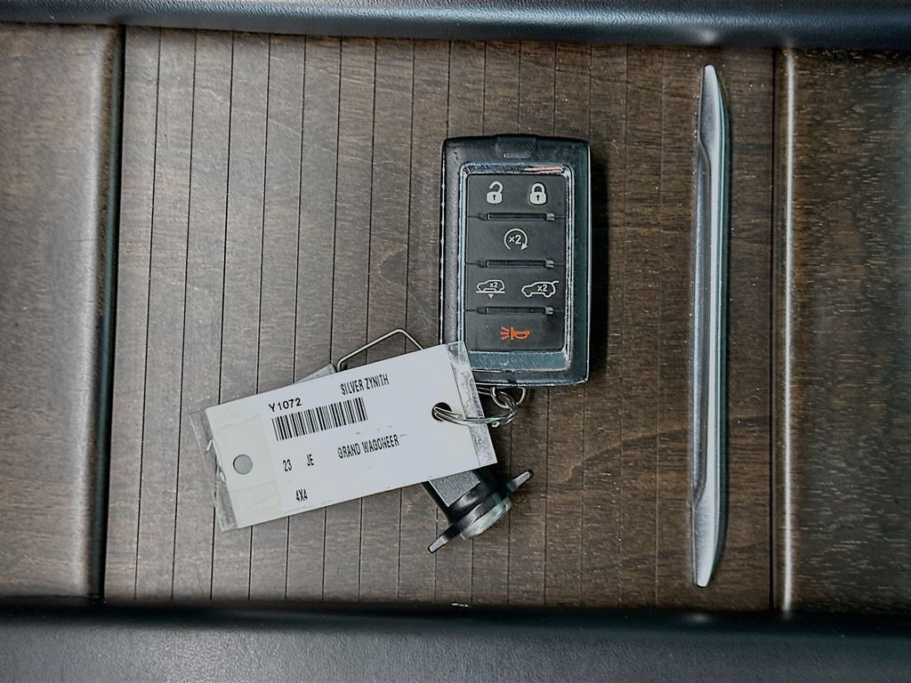 Used 2023 Jeep Grand Wagoneer 4WD image 36