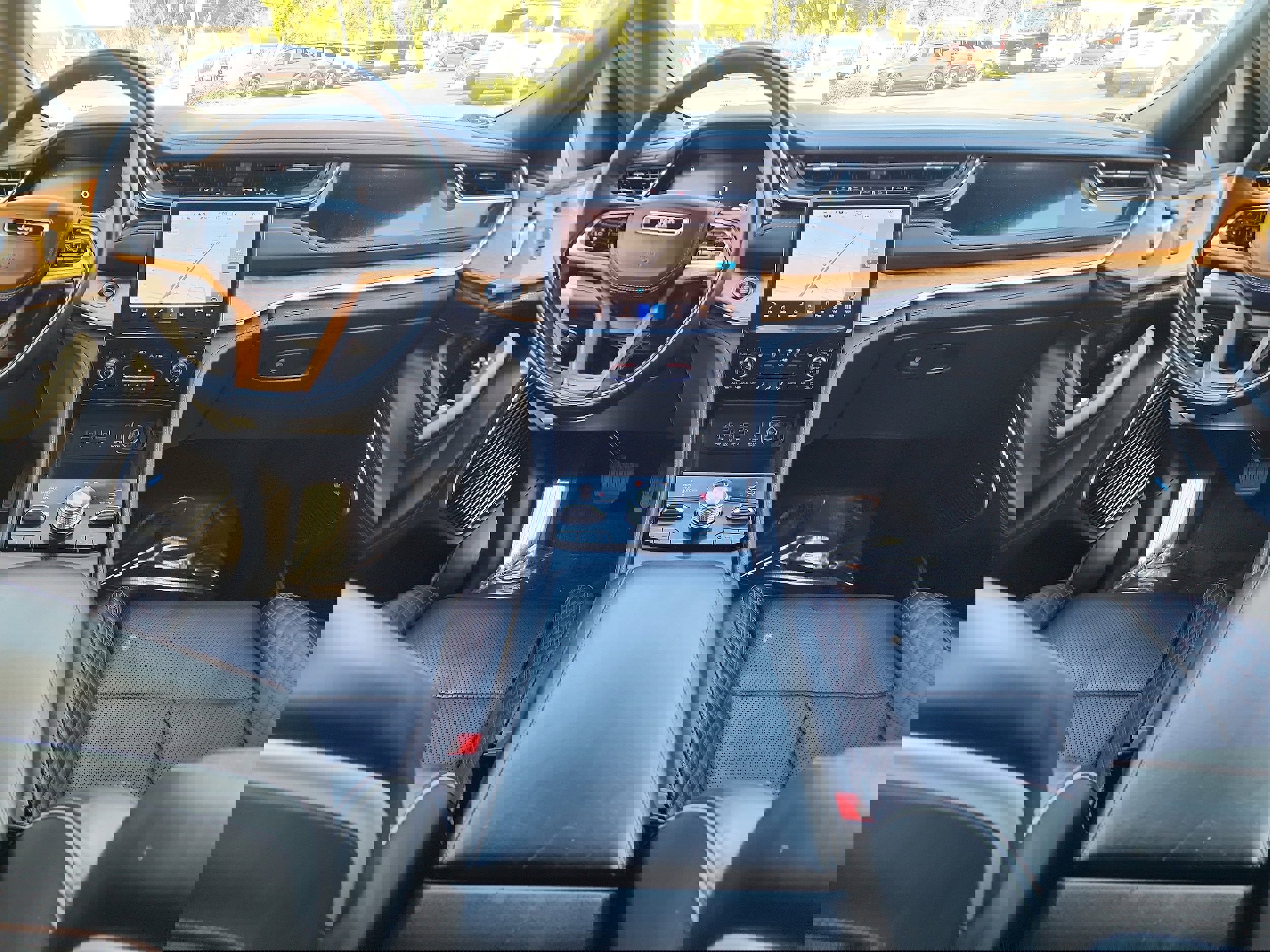 Used 2022 Jeep Grand Cherokee Summit image 11