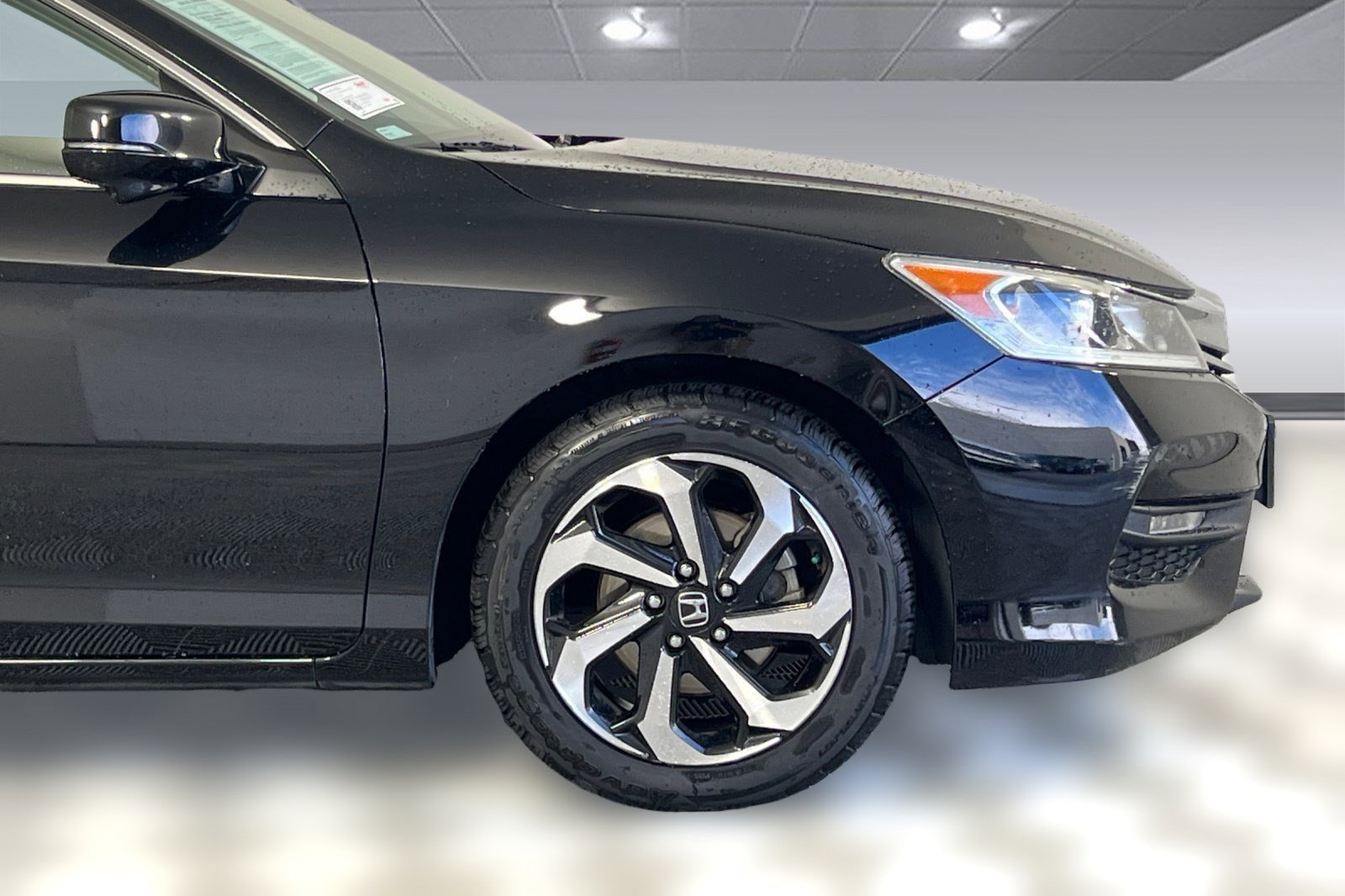 Used 2017 Honda Accord EX-L image 33
