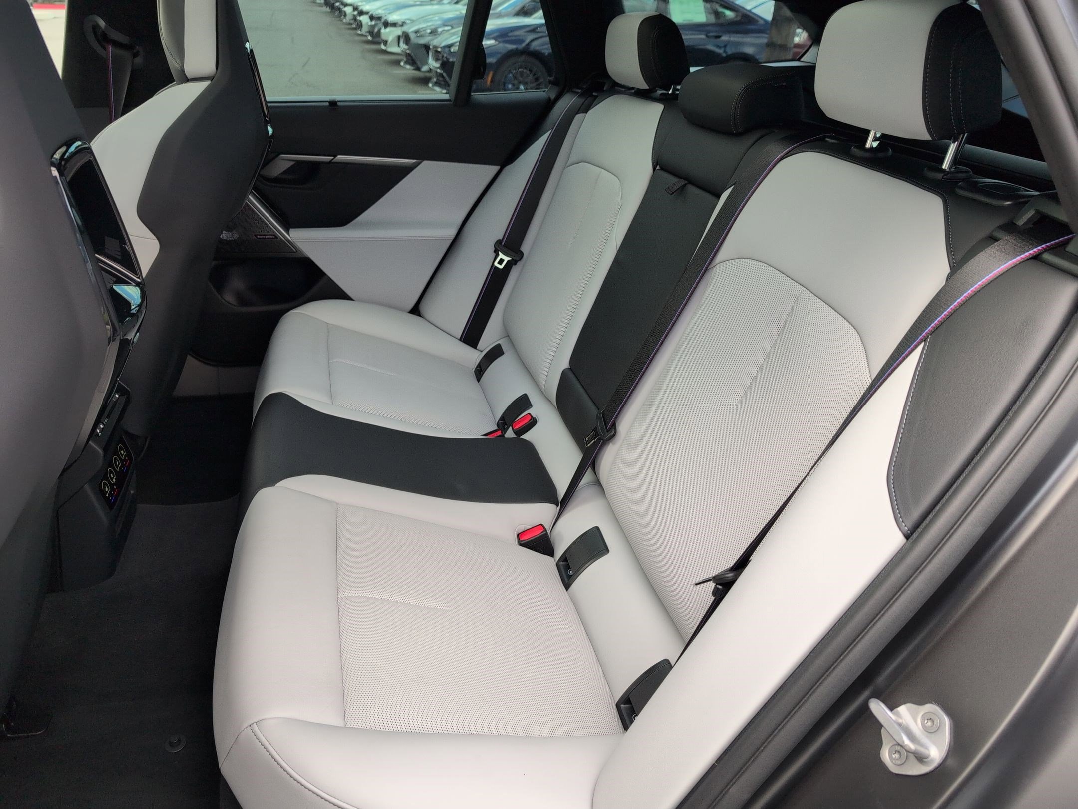 Used 2026 BMW M5 Touring w/ M Driver's Package image 31