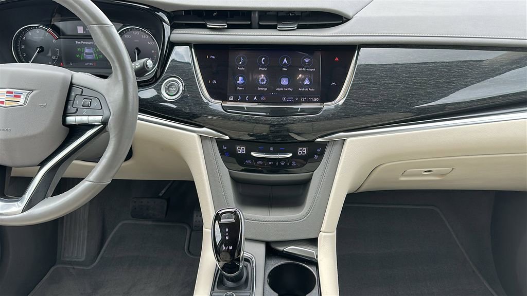 Certified 2022 Cadillac XT6 Premium Luxury image 19