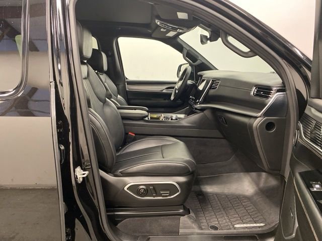 Used 2024 Jeep Wagoneer Series II image 26