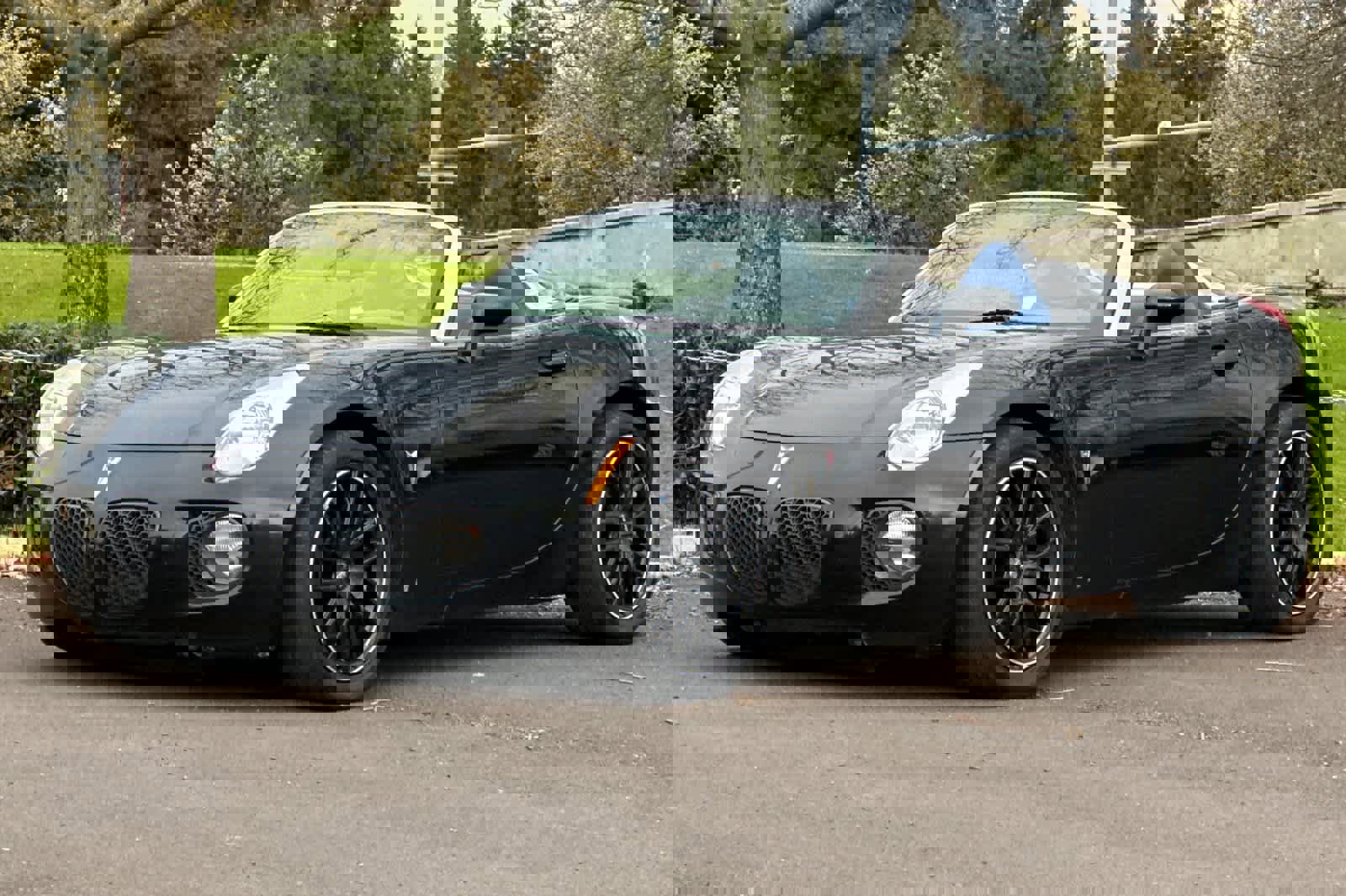 Used 2007 Pontiac Solstice GXP w/ Premium Package image 1