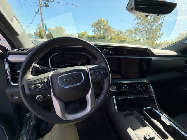 Used 2025 GMC Sierra 2500 Denali w/ Denali Reserve Package AWD/4WD image 22