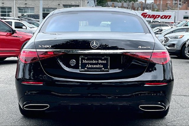 Certified 2022 Mercedes-Benz S 580 4MATIC Sedan image 3