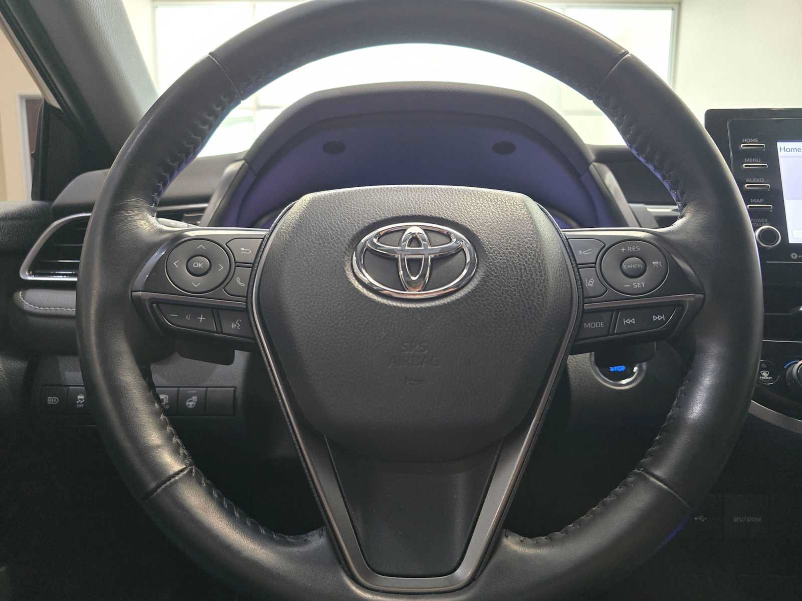 Certified 2022 Toyota Camry SE w/ Cold Weather Package AWD/4WD image 11