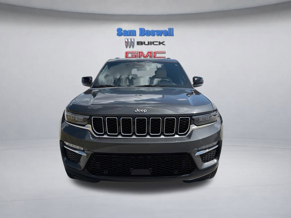 Used 2023 Jeep Grand Cherokee Limited image 3