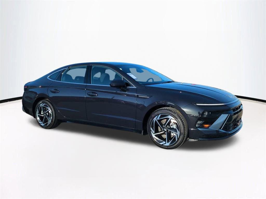 New 2026 Hyundai Sonata SEL image 2