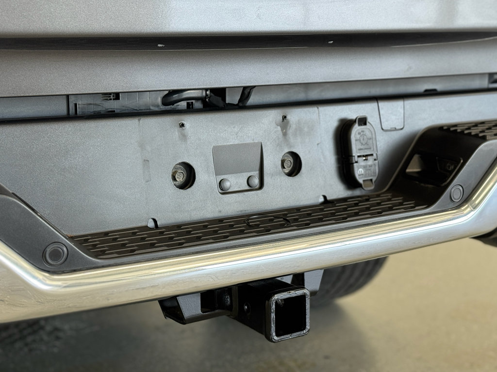 Used 2025 RAM 1500 Laramie AWD/4WD image 37