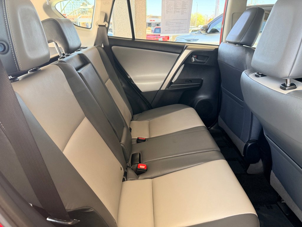 Used 2014 Toyota RAV4 Limited AWD/4WD image 21