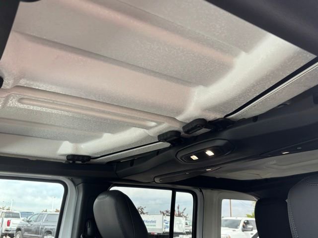 New 2025 Jeep Wrangler Sahara image 20
