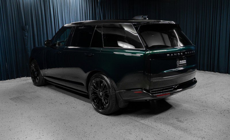 Used 2024 Land Rover Range Rover Long Wheelbase SE image 6