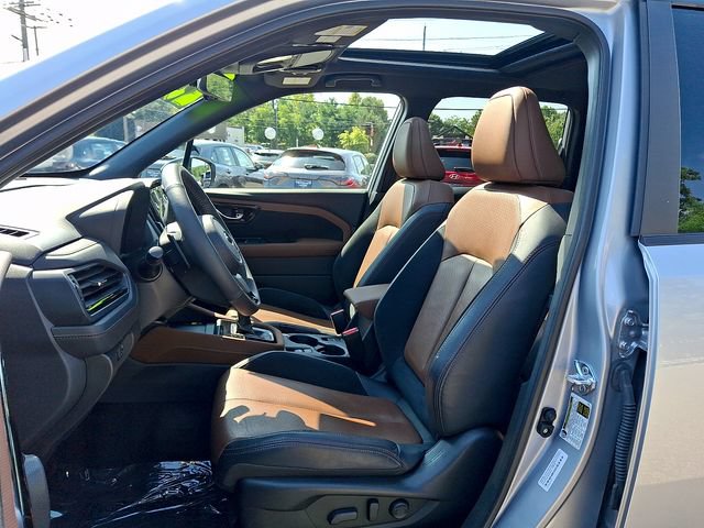 Used 2025 Subaru Forester Touring AWD/4WD image 14