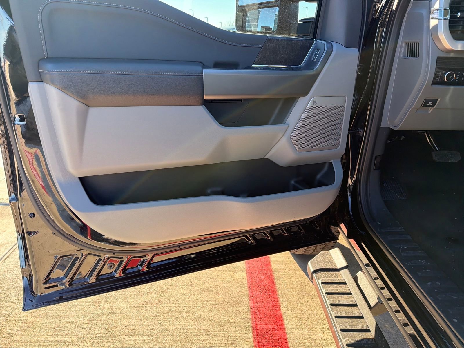 New 2026 Ford F250 XLT w/ XLT Premium Package image 10