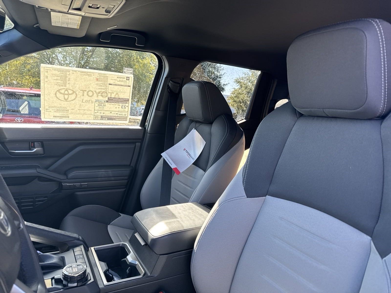 Used 2024 Toyota Tacoma TRD Off-Road image 14