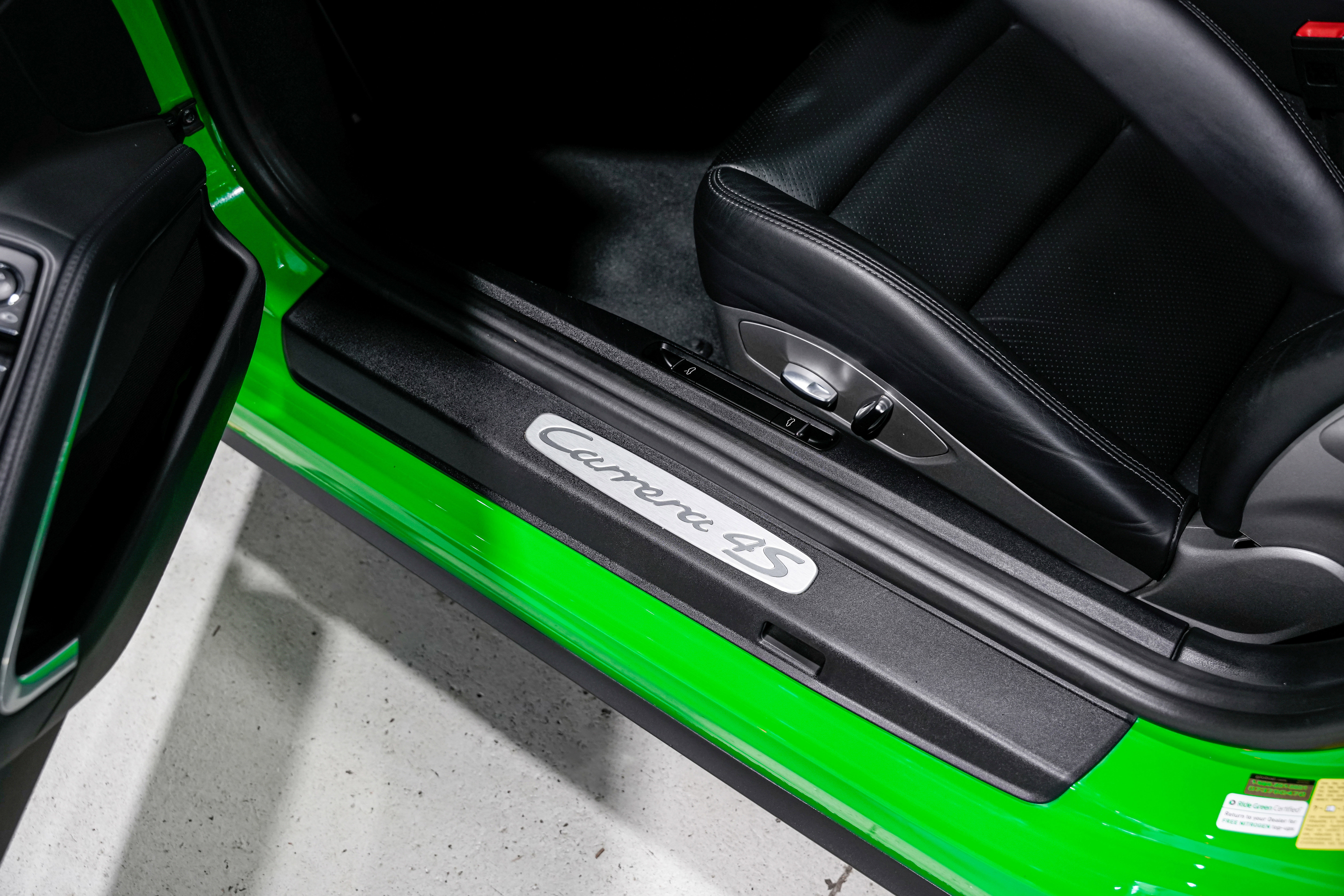 Used 2014 Porsche 911 Carrera 4S image 25