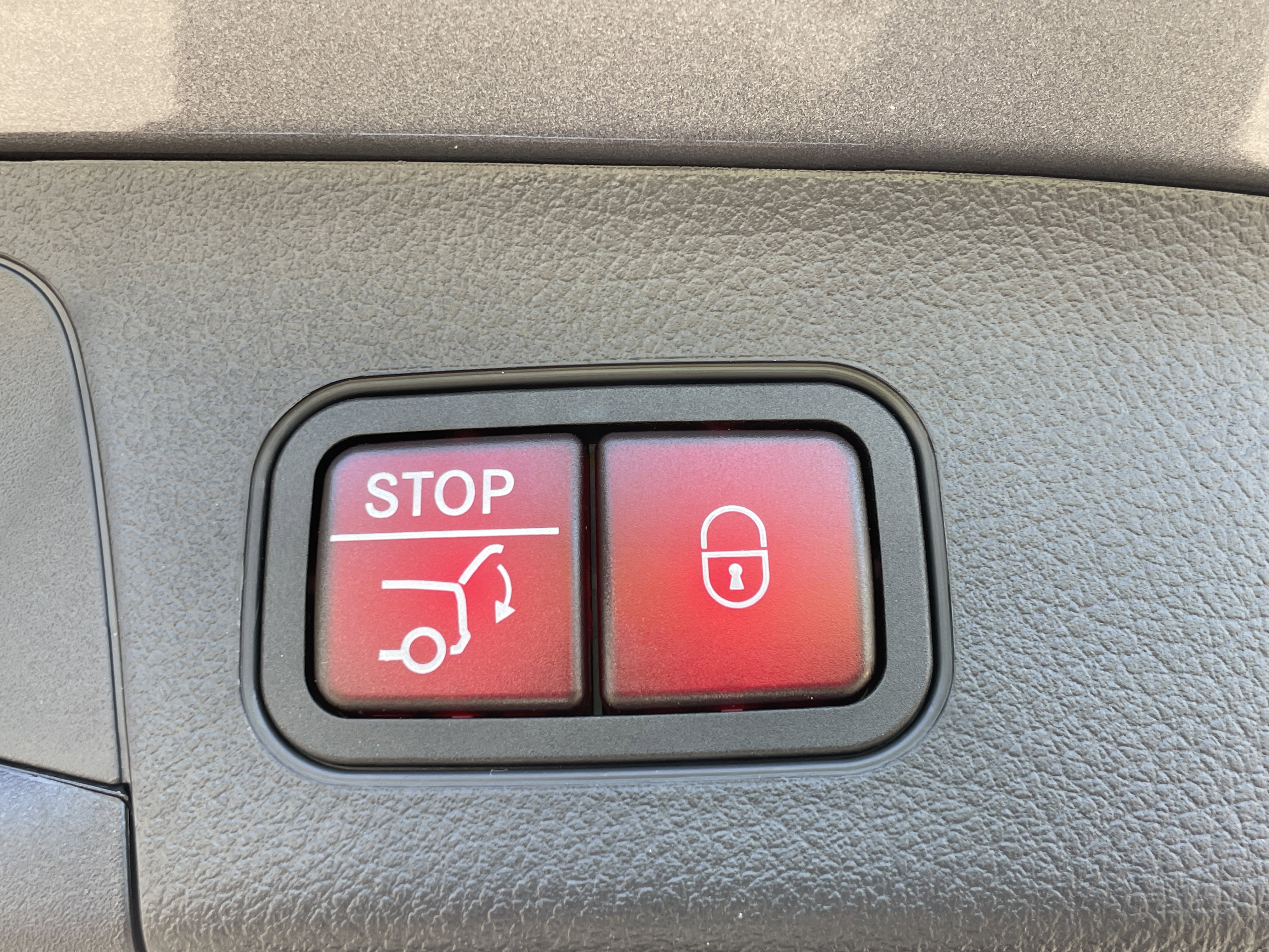 New 2026 Mercedes-Benz GLA 35 AMG 4MATIC image 10