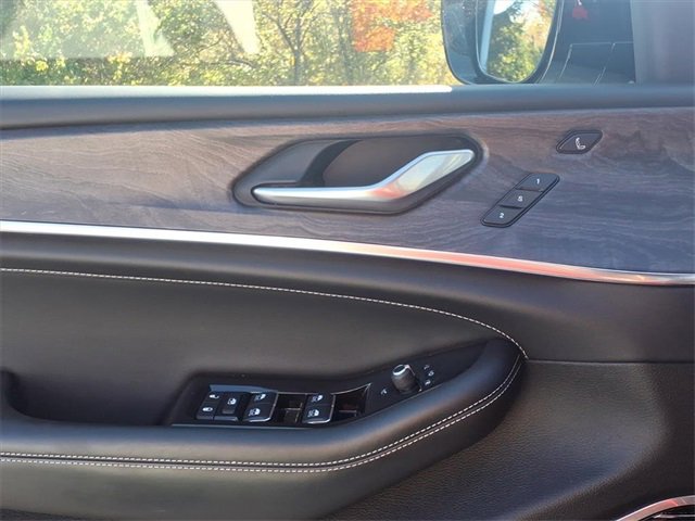 Certified 2022 Jeep Grand Cherokee L Overland w/ Luxury Tech Group IV image 19